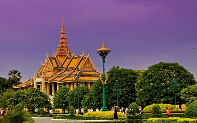 Thai Duong airbus - bus to Cambodia - xe đi Campuchia