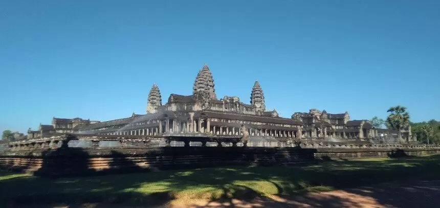 Thai Duong airbus - bus to Cambodia - xe đi Campuchia