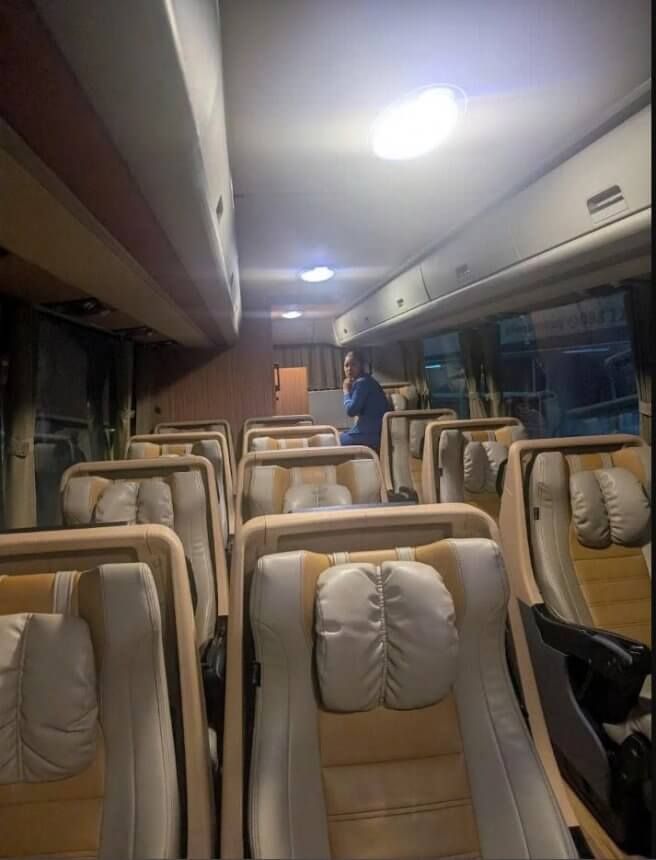 Thuê xe Limousine đi Campuchia Thai Duong airbus - bus to Cambodia - xe đi Campuchia